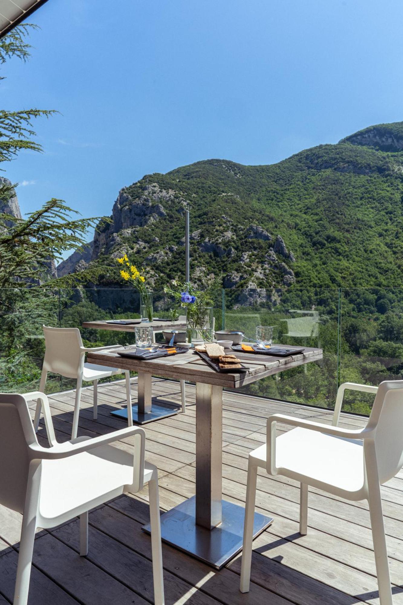 La Forestale Luxury Ecolodge Piano Terra- Appt Acqualagna Exterior foto
